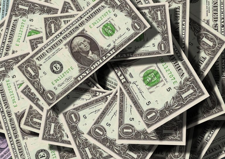 From Side Hustles to Budgeting: How to Build Wealth as a Novice