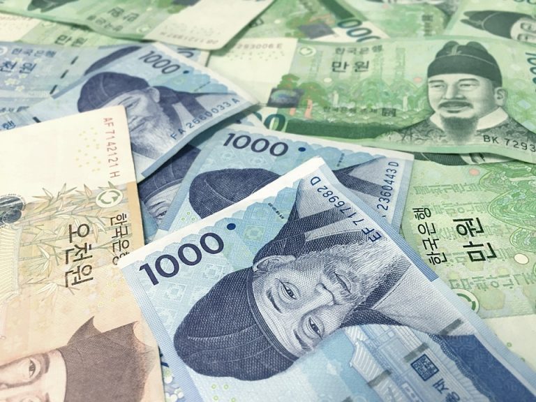 Make Money While You Sleep: Tips for Passive Online Income