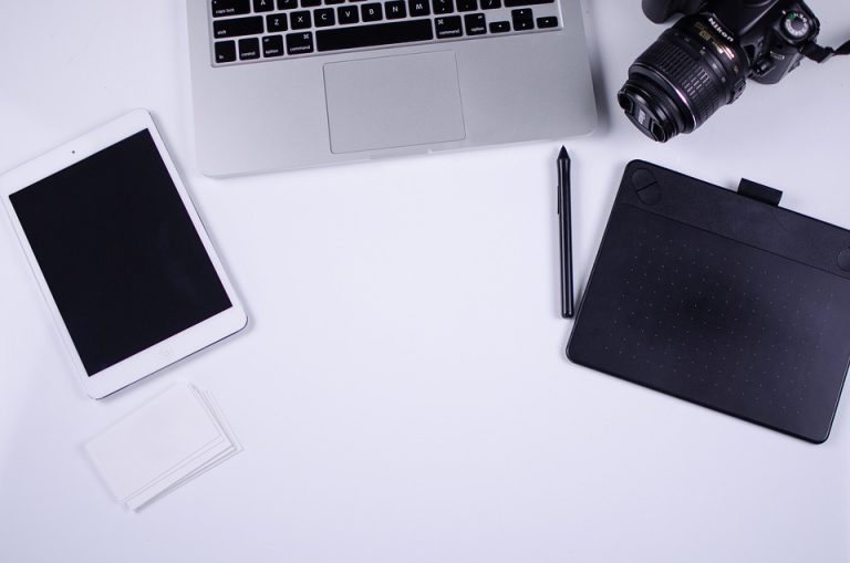 The Evolution of B-Blog: From Business Communication to Personal Branding
