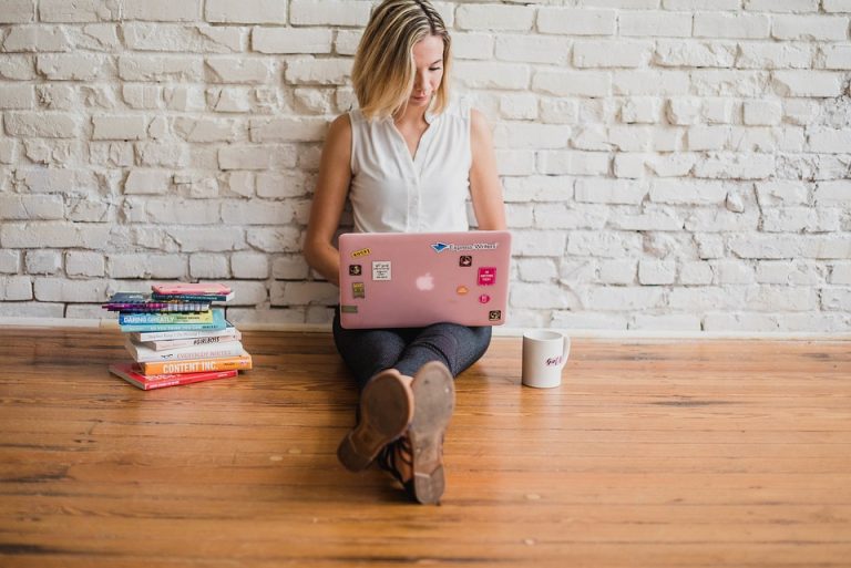 The Ultimate Guide to Starting Affiliate Marketing and Earning Passive Income!