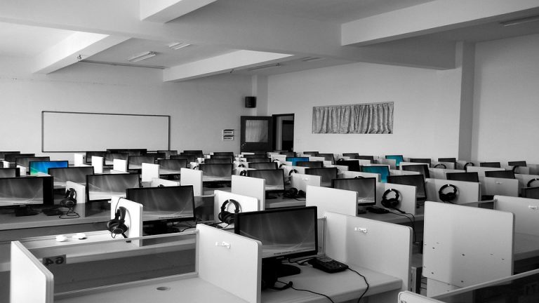 How to Choose the Perfect Affiliate Marketing Program for Your Niche
