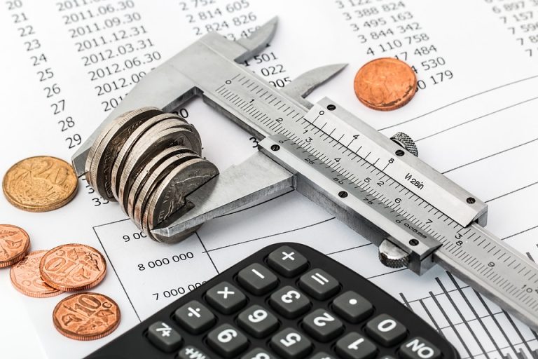 Making Money Made Easy: Tips for Novice Investors